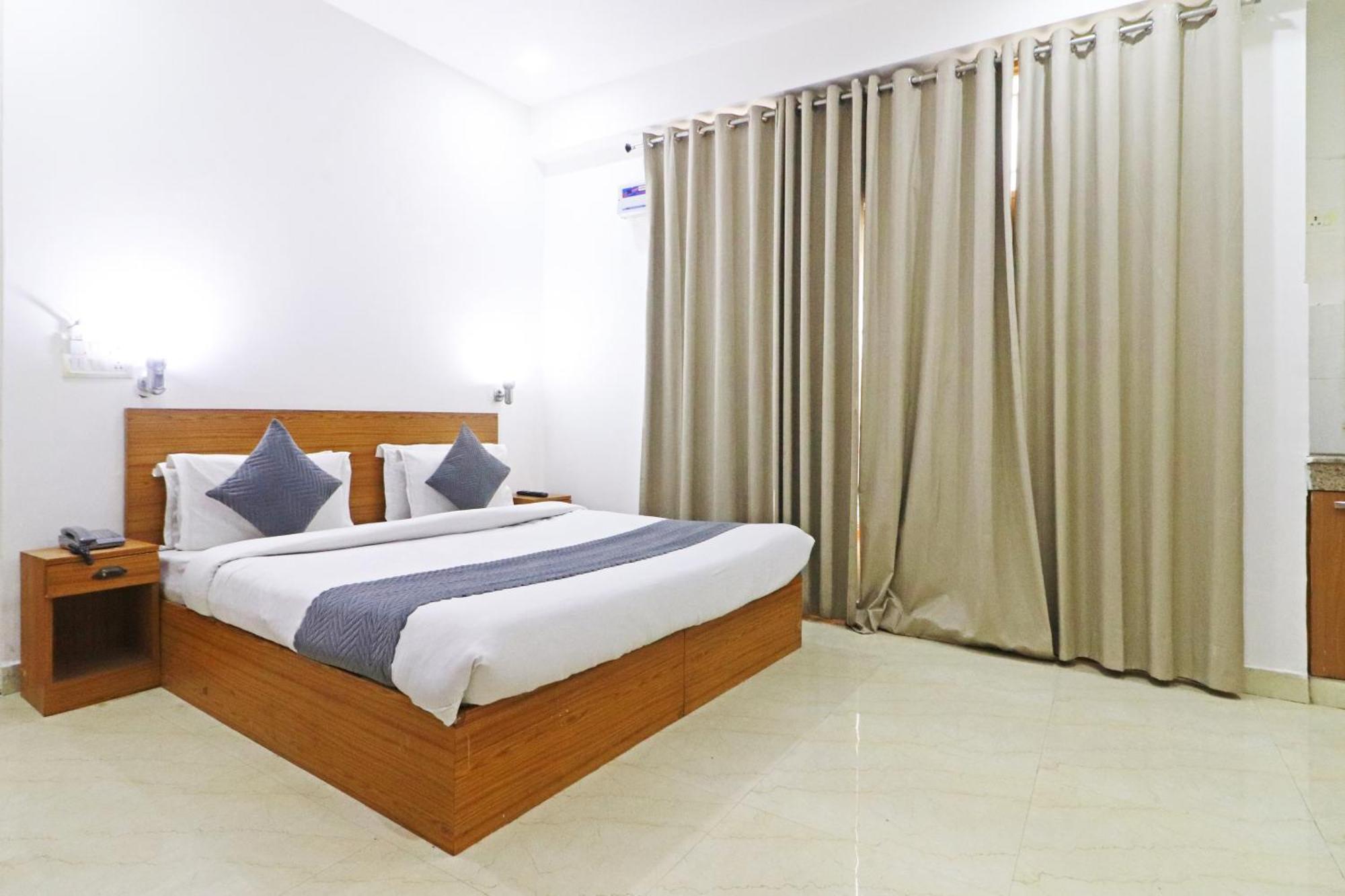 Hotel Trendy Residency - Couple Friendly Hotel Nové Dillí Exteriér fotografie